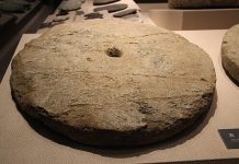 Обнаруженный в Италии 3000-летний каменный диск может быть звездной картой