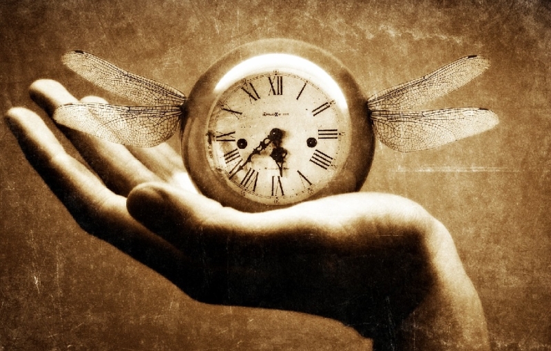 Время больше не линейно: ученые предложили новую концепцию