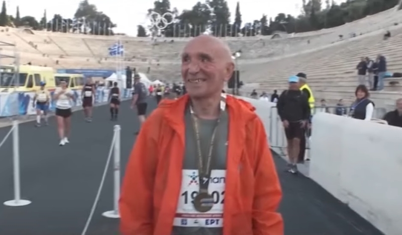 88-летний марафонец обновил свой рекорд