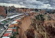 На краю пропасти: Жители небольшого города в Боливии рискуют жизнью ради своих домов