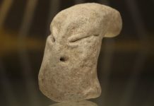 Странную статуэтку «инопланетянина» нашли археологи в Кувейте