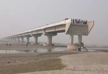 Трагедия на недостроенном мосту в Индии: навигатор подвел