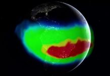 Ученые наблюдают за растущей аномалией в магнитном поле Земли