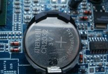 Ученые создали модуль ИИ, способный несколько месяцев работать от батарейки-таблетки