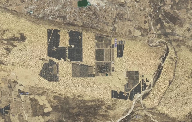 Китай строит &laquo;Солнечную Великую стену&raquo;