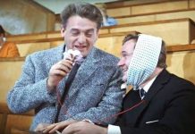 «Микронаушниковая эпидемия»: студенты рискуют здоровьем ради успешной сдачи экзаменов