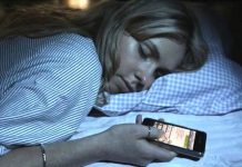 Приложение для контроля за сном записало незнакомый голос, обращающийся к женщине