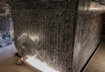Загадочные 100-тонные саркофаги в Саккаре созданы с удивительной точностью