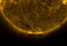 Впервые в истории космический зонд запечатлел южный полюс Солнца