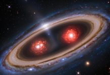 Астрономы обнаружили галактику, рождающую сверхмассивную черную дыру