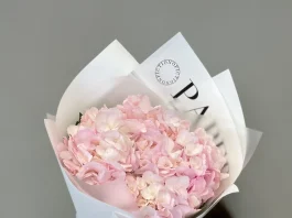 Букеты цветов — отличный подарок на любой праздник