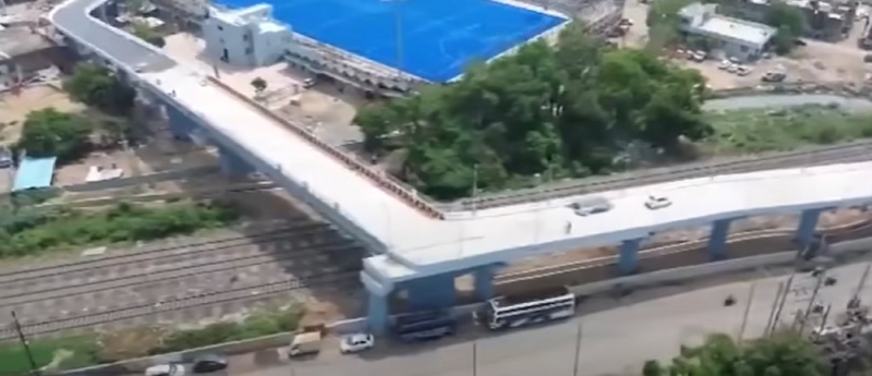 В Индии отстранили от работы инженеров из-за ошибки в проектировании железнодорожного моста