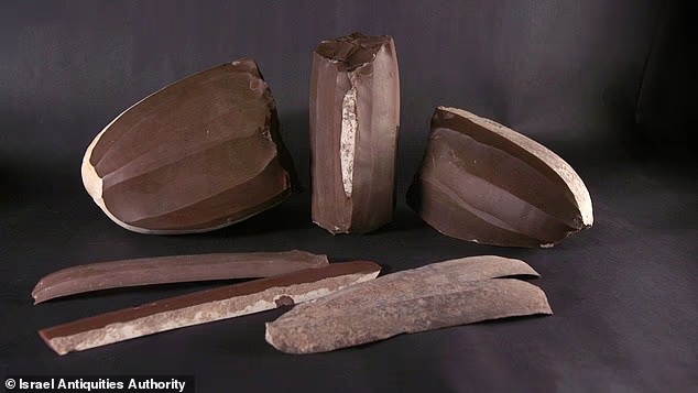 Археологи обнаружили древнее производство клинков южнее Тель-Авива