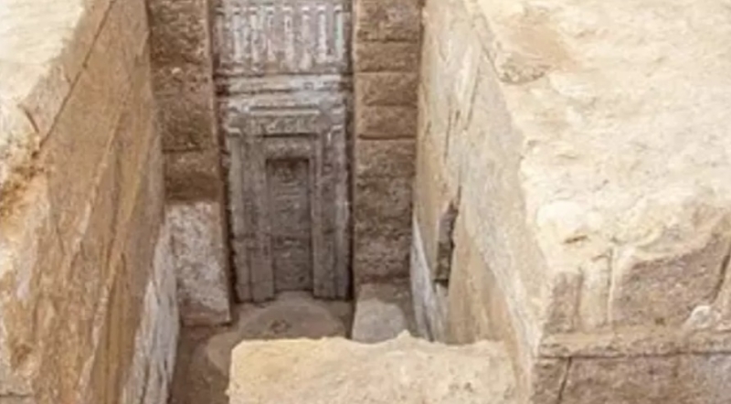 &laquo;Дверь в загробный мир&raquo; обнаружили археологи в Египте