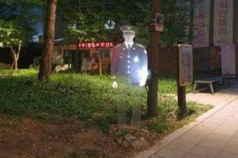 Голограммы полицейских в Сеуле: новый подход к безопасности