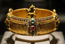 NBC News: В Египте украли браслет фараона и переплавили