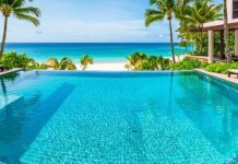 Отдых у бассейна станет популярнее традиционного купания на пляже