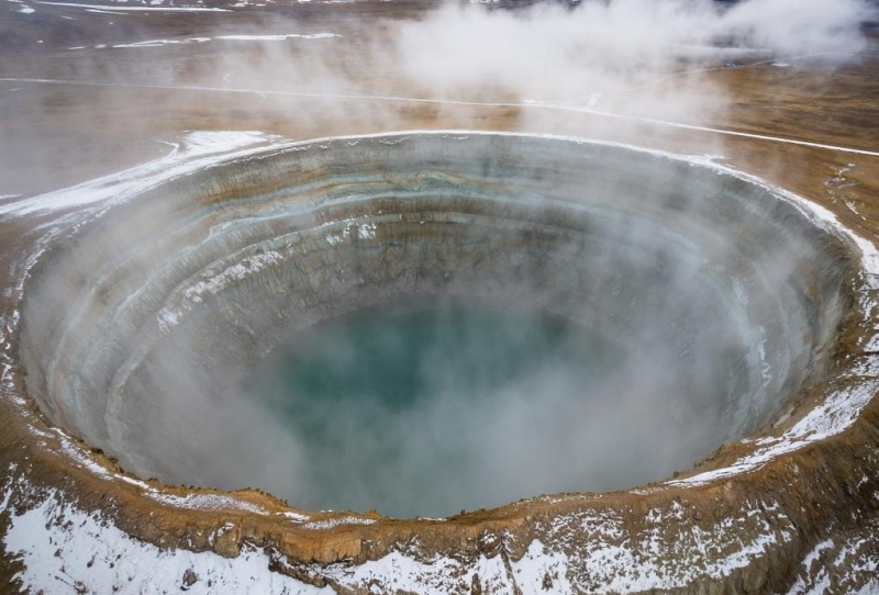 Откуда берутся кратеры в Сибири? Новая версия ученых