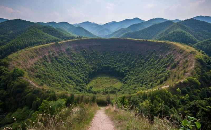 В Китае обнаружили древний кратер от падения гигантского астероида