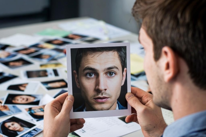 Ученые выяснили, почему некоторые люди обладают феноменальной памятью на лица