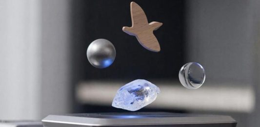 Учёные создали чип, способный перемещать объекты без физического контакта