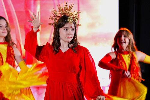 В Москве показали первый детский новогодний фиджитал-мюзикл