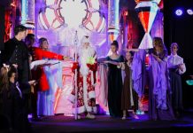 В Москве показали первый детский новогодний фиджитал-мюзикл