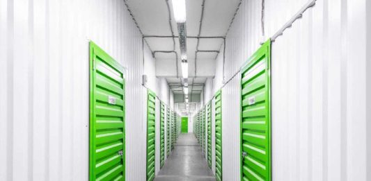 Склад для хранения вещей: лучшее решение для экономии пространства