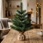 Как помыть искусственную елку от пыли перед уборкой на хранение