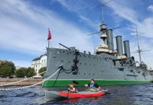 Прогулки на байдарках по Санкт-Петербургу: формат отдыха и особенности маршрутов