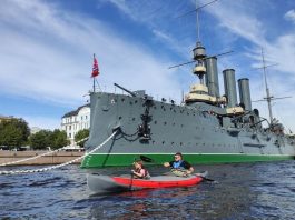 Прогулки на байдарках по Санкт-Петербургу: формат отдыха и особенности маршрутов