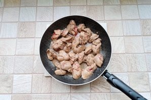 Булгур с куриной печенью и шампиньонами