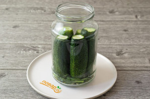 Быстрые малосольные огурцы в рассоле