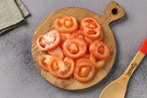 Кабачки в духовке с фаршем и сметаной