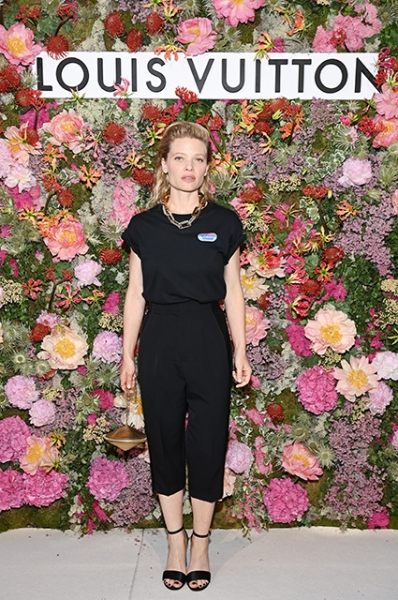 Канны-2021: Адель Экзаркопулос, Тимоти Шаламе, Изабель Юппер, Саша Лусс и другие на вечеринках в рамках фестиваля