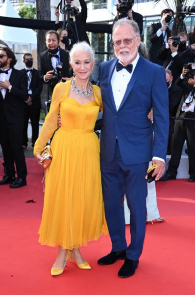 Канны-2021: Белла Хадид, Карла Бруни, Марион Котийяр, Энди Макдауэлл и другие на открытии кинофестиваля