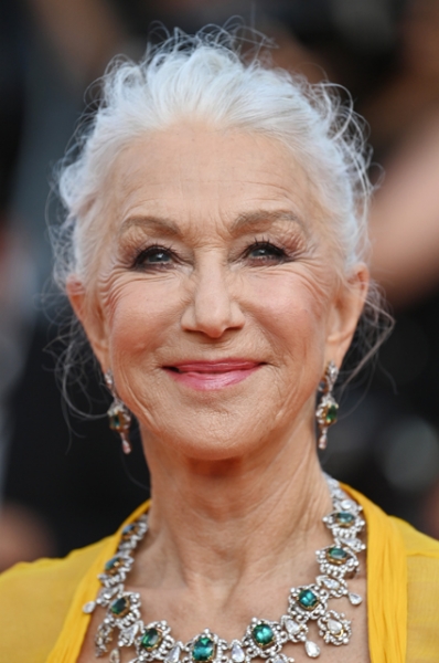 Канны-2021: Белла Хадид, Карла Бруни, Марион Котийяр, Энди Макдауэлл и другие на открытии кинофестиваля