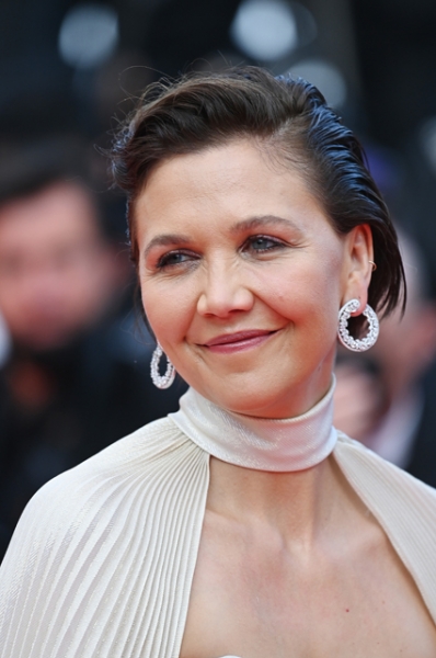 Канны-2021: Белла Хадид, Карла Бруни, Марион Котийяр, Энди Макдауэлл и другие на открытии кинофестиваля