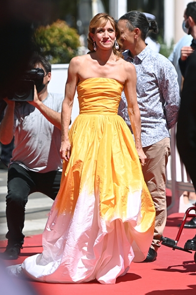 Канны-2021: Шэрон Стоун в цветах, мегашлейф Марты Лозано и платья принцесс &mdash; обсуждаем вечерние образы звезд