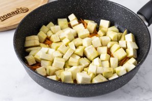 Капуста с баклажанами