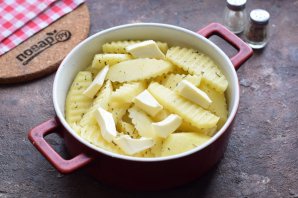 Картошка с базиликом в духовке