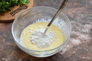 Киш с курицей и беконом