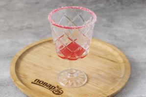 Коктейль с игристым вином