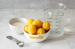 Компот из абрикосов