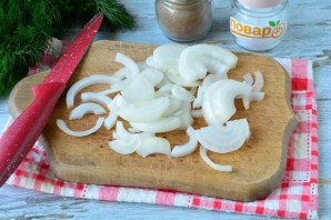 Куриная печень с грецкими орехами