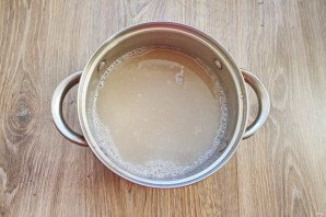 Моченые яблоки с брусникой