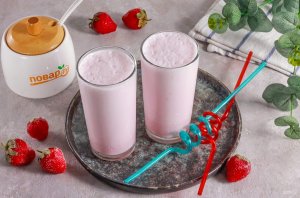 Молочный коктейль с клубникой без мороженого