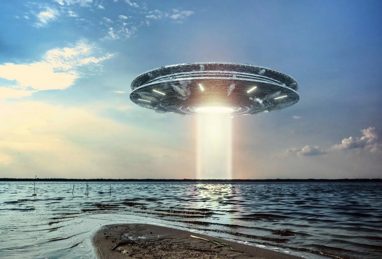 На побережье в штате Флорида запечатлели НЛО