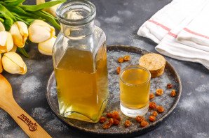 Настойка из изюма на самогоне