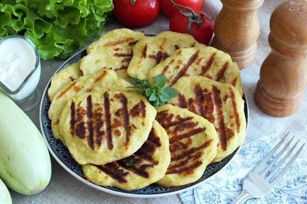 Оладьи из кабачка в мультипекаре